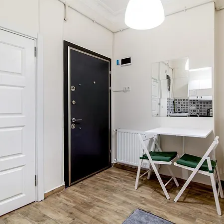 And Modern Flat Near Flower Passage * Istanbul