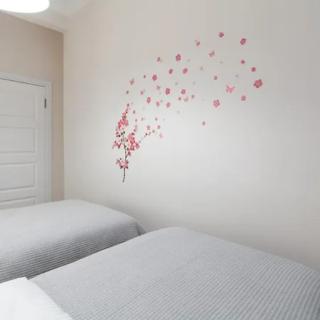 And Modern Flat Near Flower Passage Apartment Istanbul